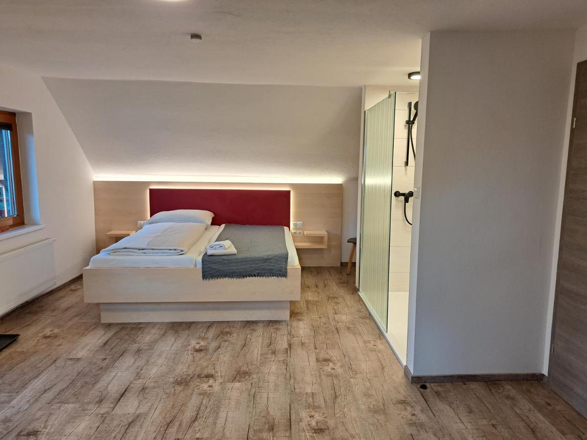 Gasthof Knappenwirt Mariahof Luaran gambar
